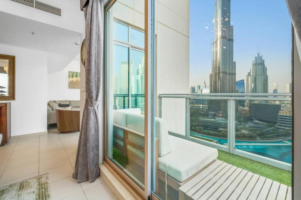 Spectacular Burj & Fountain View - Luxurious 3 Bedrooms & Maids Room - The Residences 두바이 외부 사진