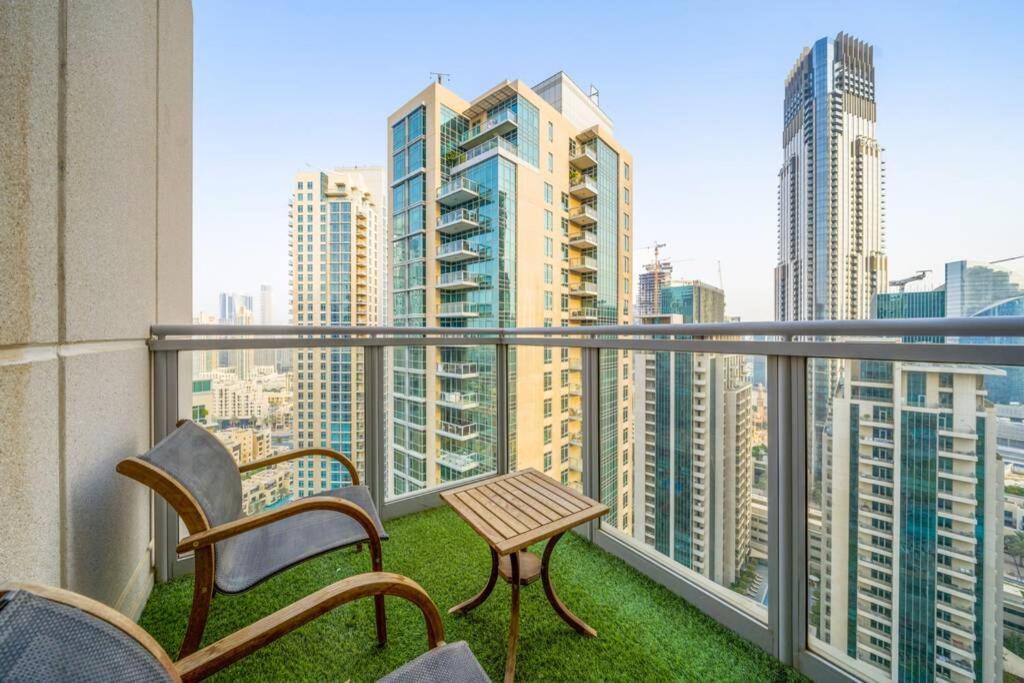 Spectacular Burj & Fountain View - Luxurious 3 Bedrooms & Maids Room - The Residences 두바이 외부 사진