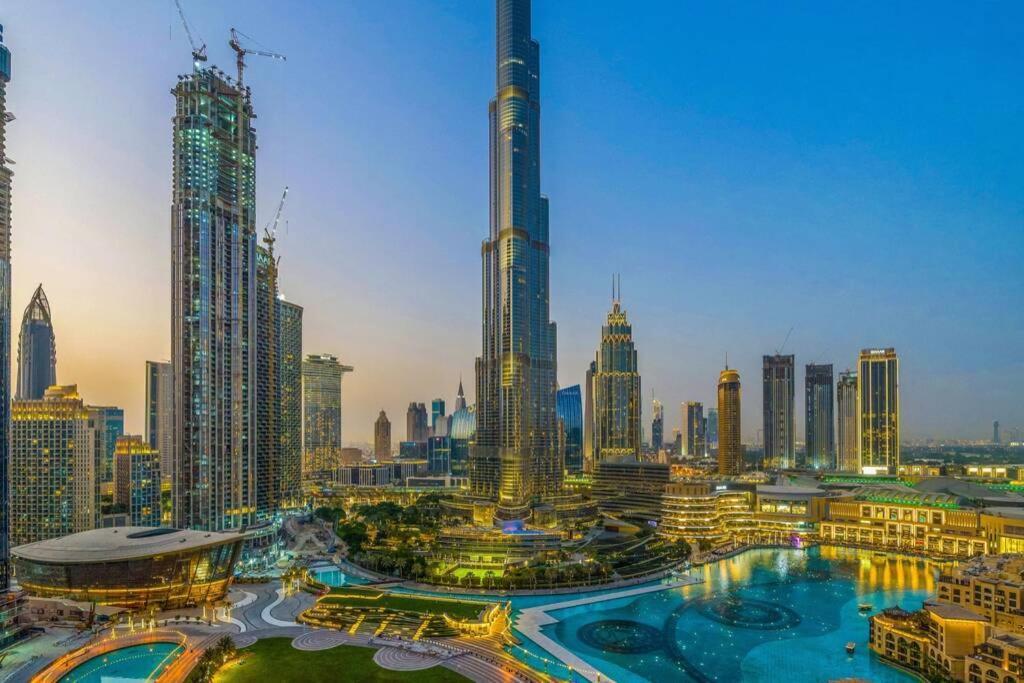 Spectacular Burj & Fountain View - Luxurious 3 Bedrooms & Maids Room - The Residences 두바이 외부 사진